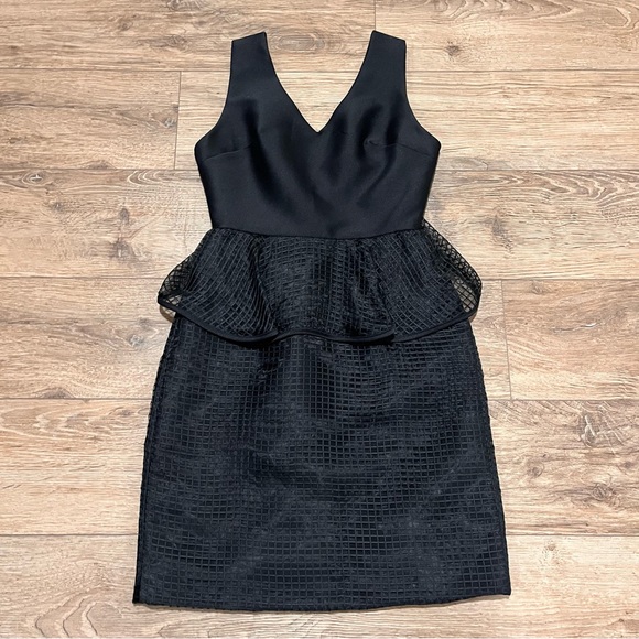 Camilyn Beth Dresses & Skirts - Camilyn Beth Black Peplum Waist Dress Windowpane